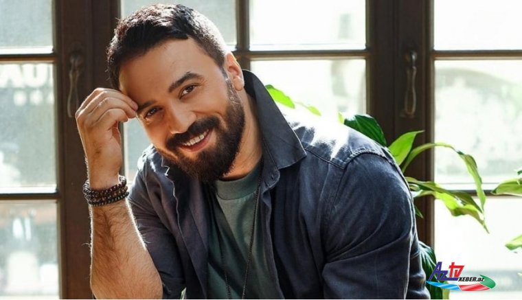 "Geyinirəm, bahalı maşın sürüb acıq verirəm"